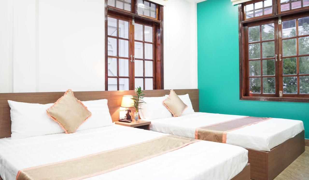 Hung Long Hostel Hue Buitenkant foto