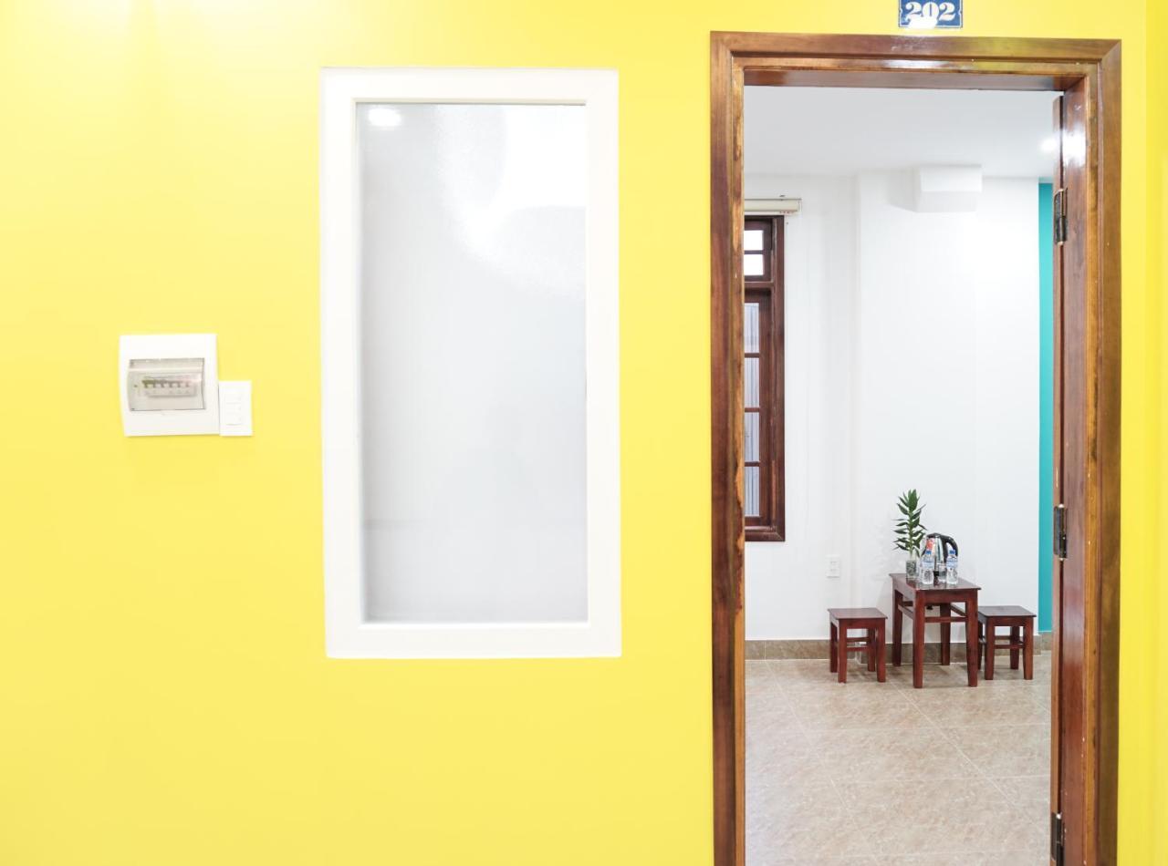 Hung Long Hostel Hue Buitenkant foto